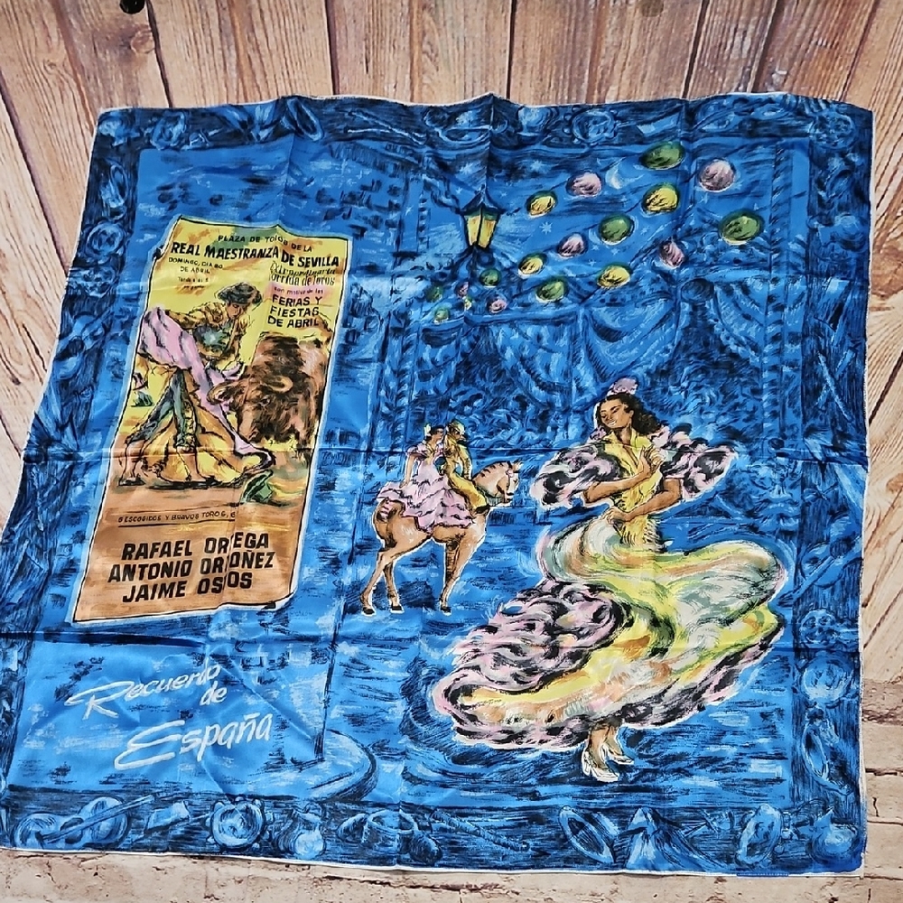 vintage Bonet Ninot Serie 735 cloth featuring a collage